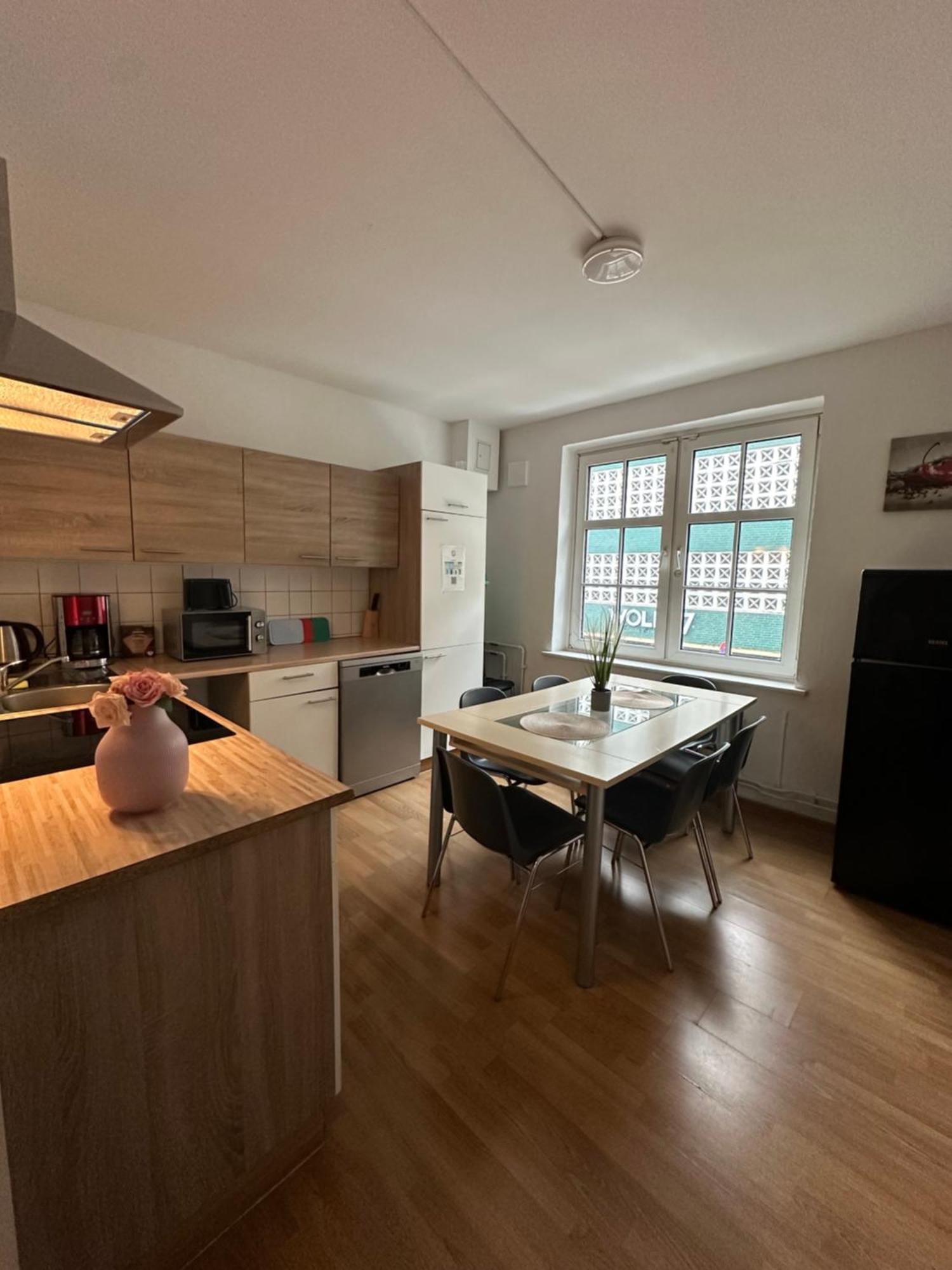 City Apartments Direkt Am Hauptbahnhof - Perfekt Fuer Pendler Und Monteure Neumünster Exterior foto
