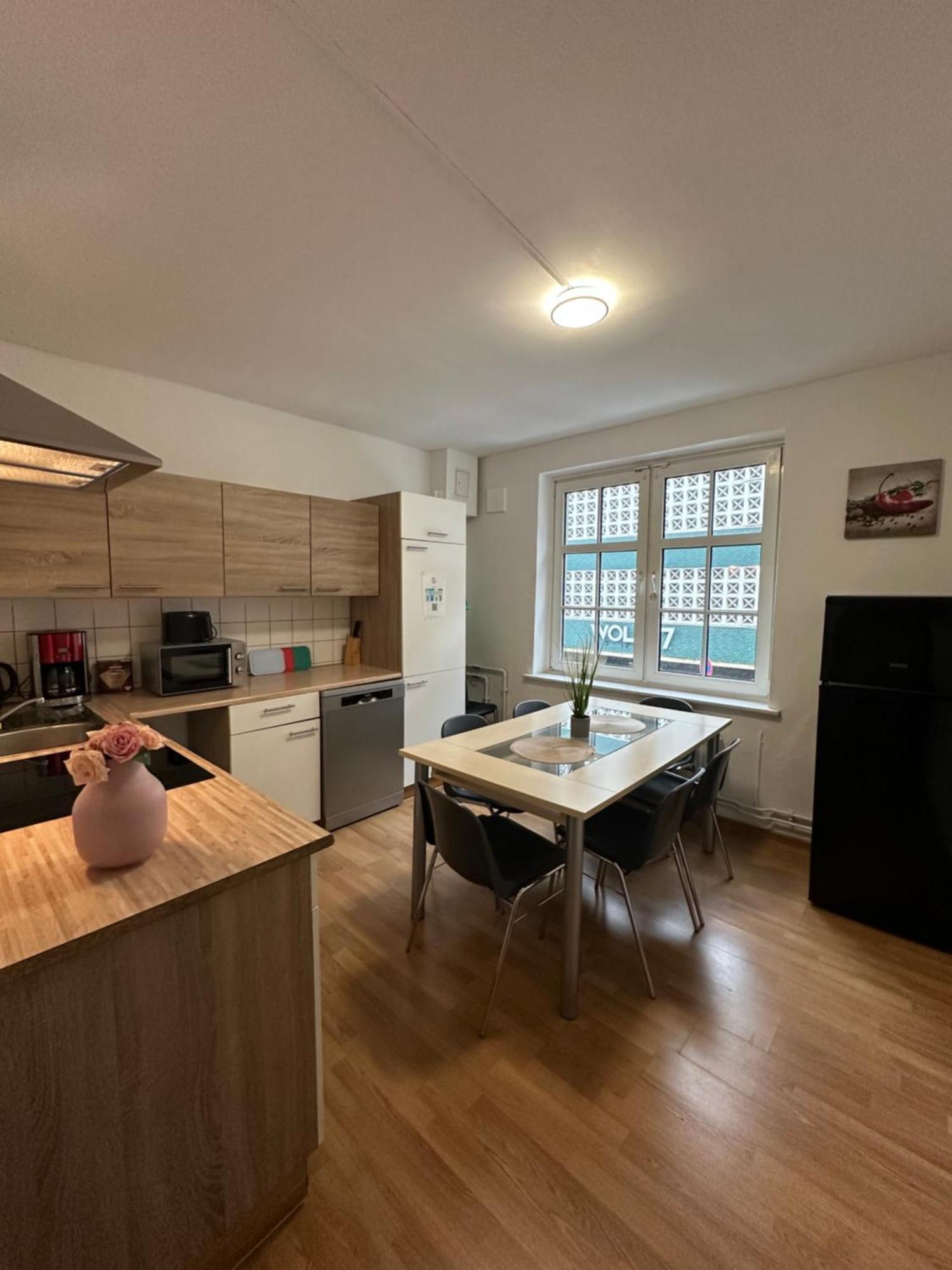 City Apartments Direkt Am Hauptbahnhof - Perfekt Fuer Pendler Und Monteure Neumünster Exterior foto